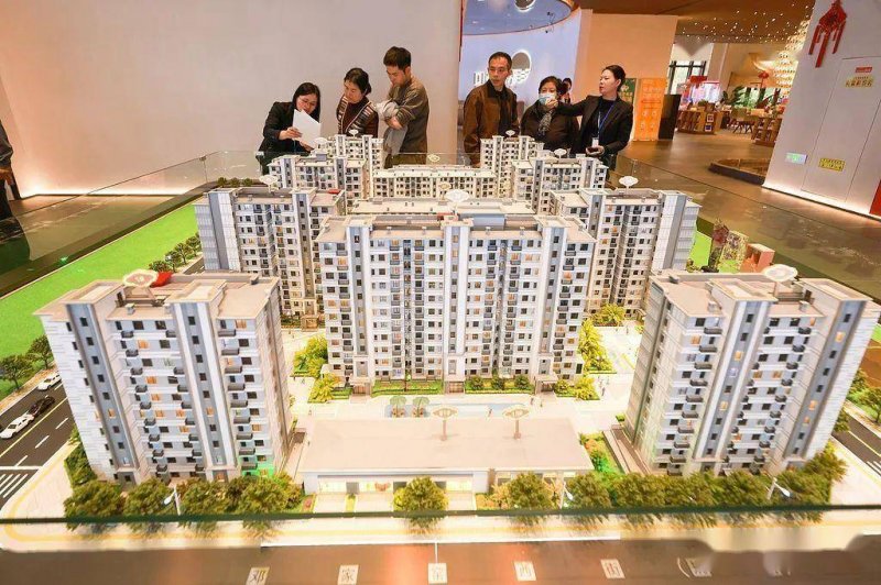 黄俊：市场情绪渐渐回稳 把握节奏逢低右侧加仓