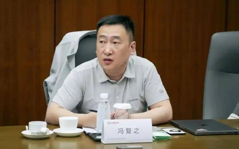 山东一男子将妻子冲撞碾压致死  警方：已刑拘
